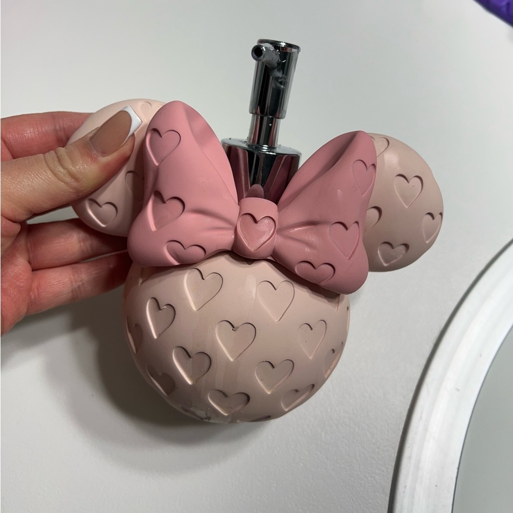 Minnie Mouse soap dispenser